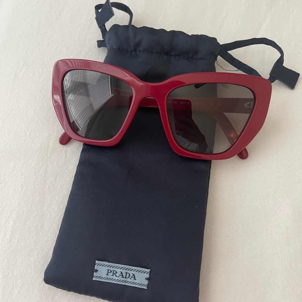 Authentic Prada cat eye sunglasses!